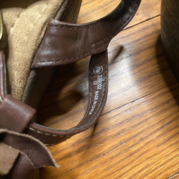 Comfort Plus Brown Floral Wedge Sandals – Women’s Size 8 - Picture 6 of 7